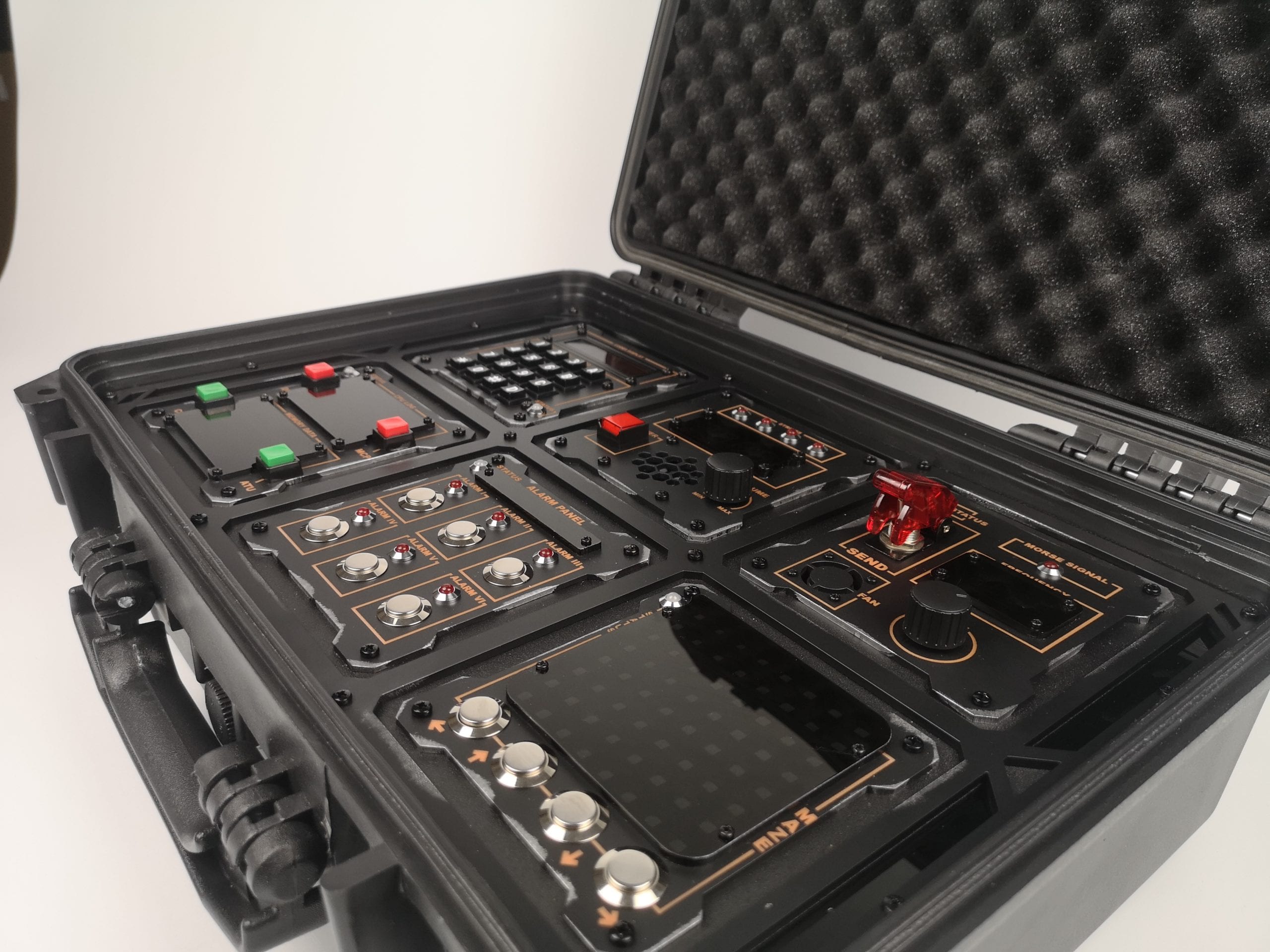 Defuse the Bomb real photo 1