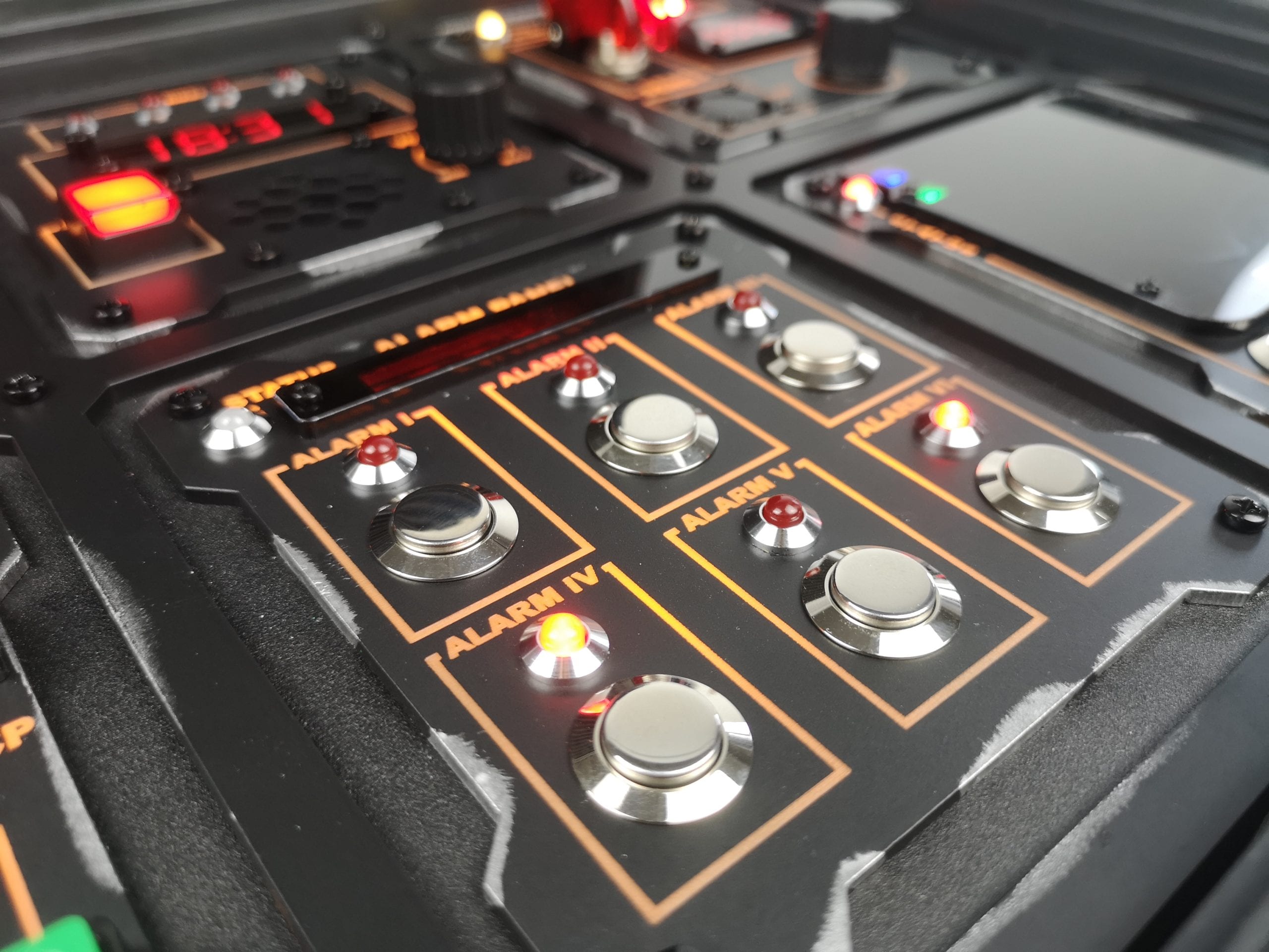 Defuse the Bomb real photo 2