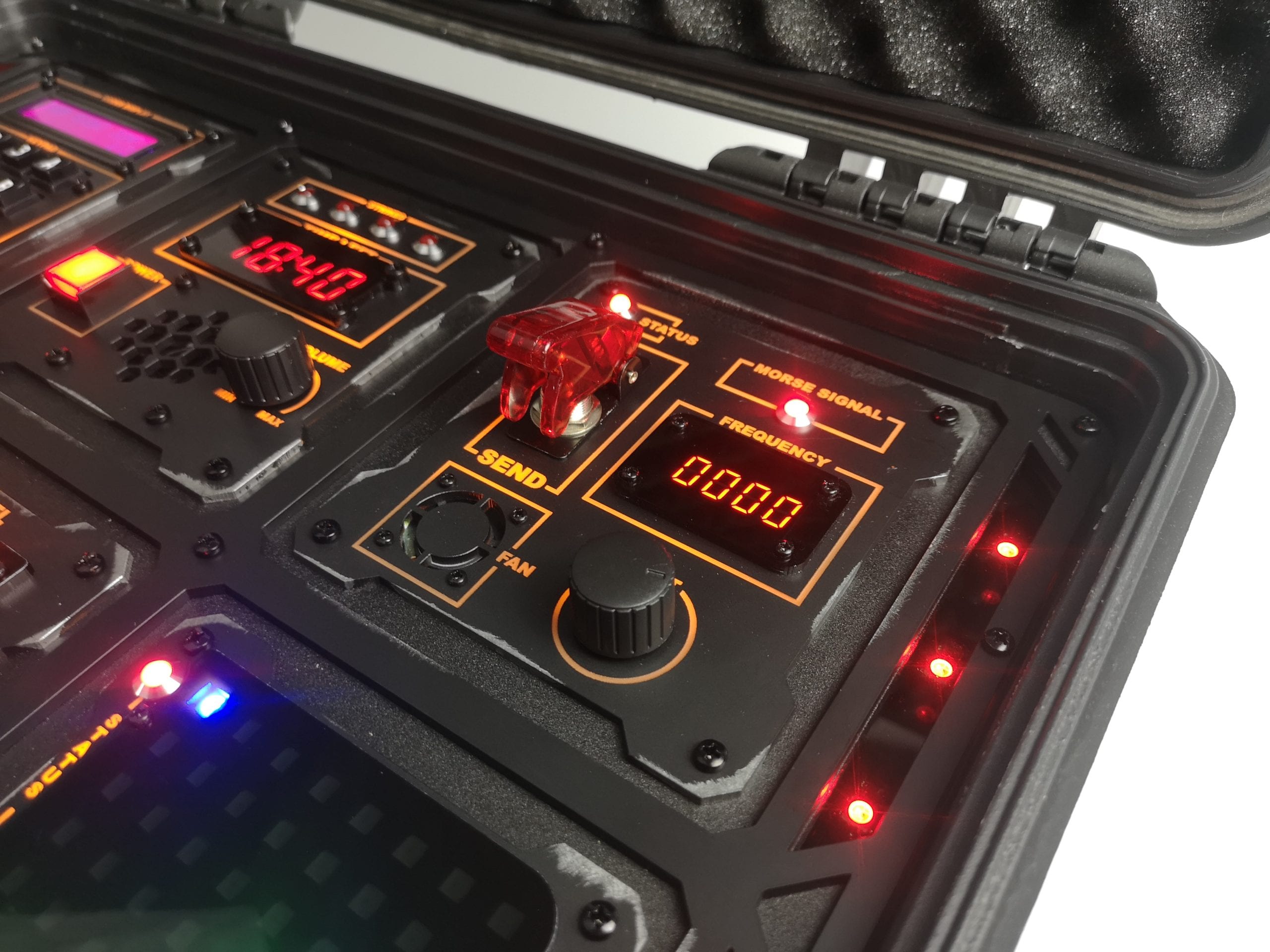 Defuse the Bomb real photo 3