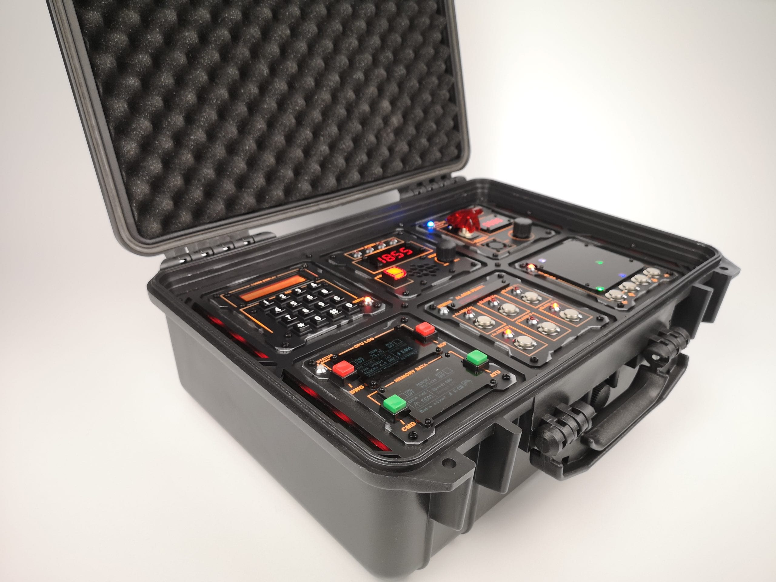 Defuse the Bomb real photo 6