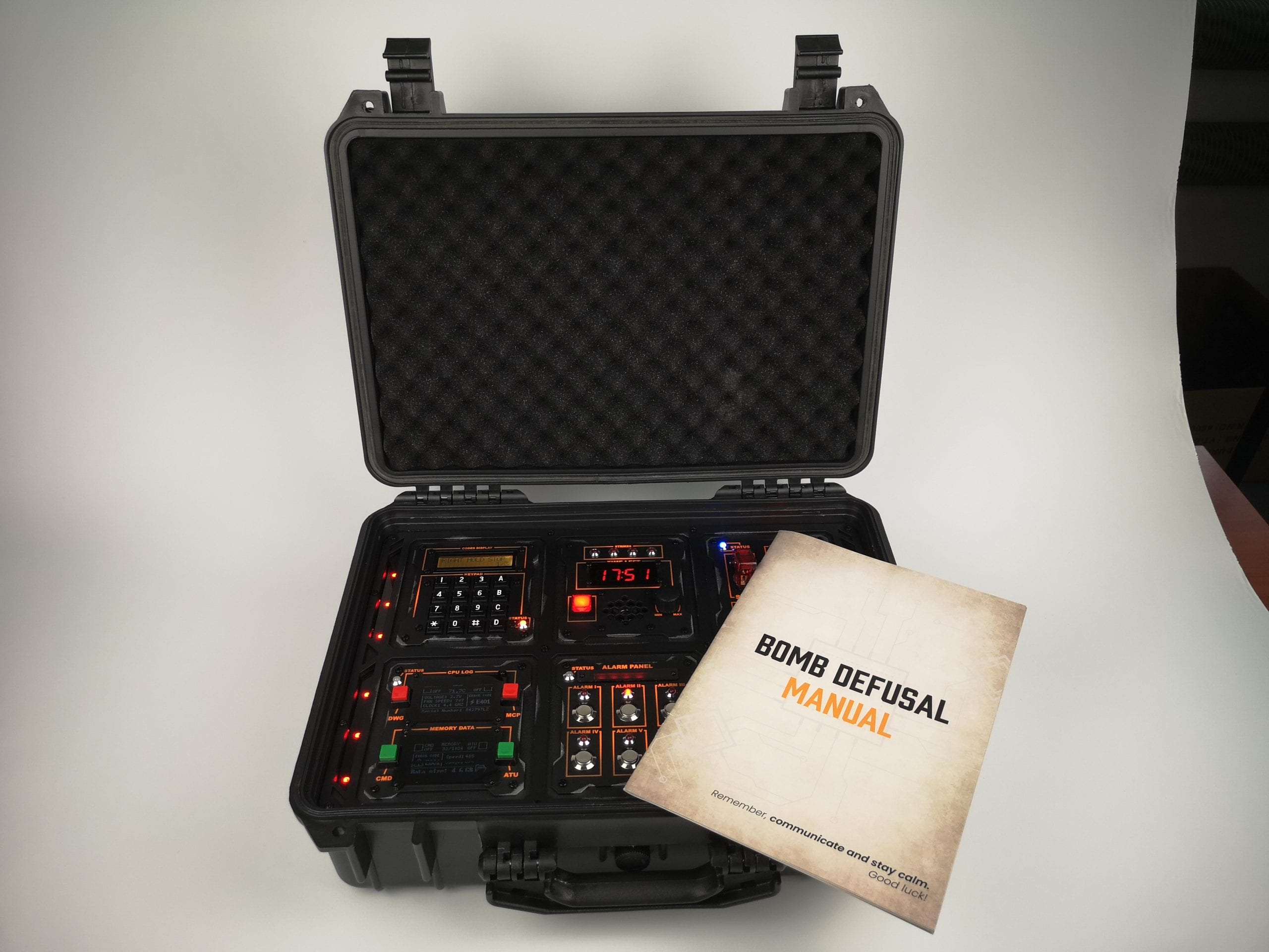 Defuse the Bomb real photo 7